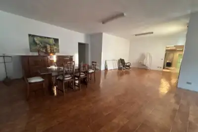 Negozio in vendita, Via Ginetta Caccianotti, Biandrate