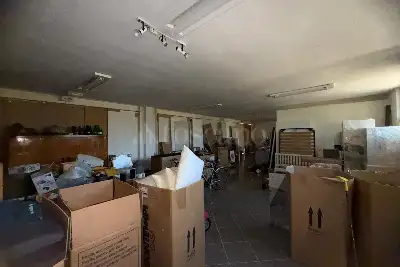 Negozio in affitto, Via della Chiusa, Calenzano