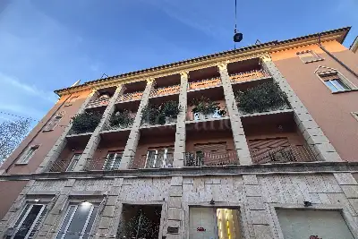 Negozio in affitto, Via Pietro Frattini, Verona