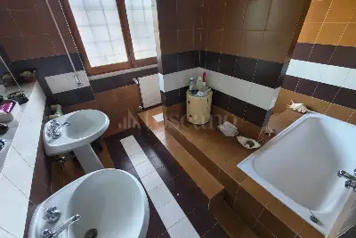 Villino a Schiera in vendita, Via Calosso, Roma