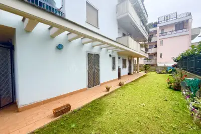 Casa in vendita, Viale della Vittoria, Nettuno