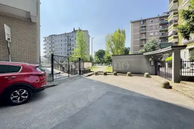 Box in vendita, Via Sebastiano Caboto, Corsico