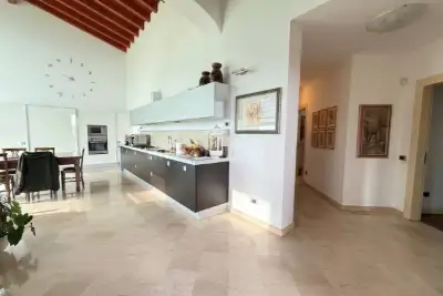 Villa in vendita, Via Mariola, Gussago