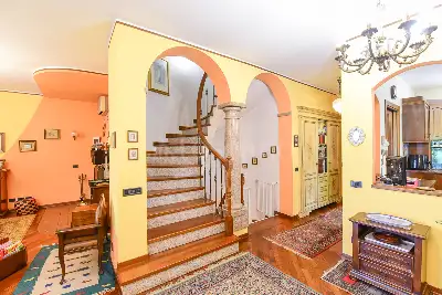 Villa in vendita, Via Edmondo De Amicis, Fino Mornasco