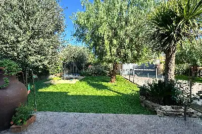 Villa in vendita, Via Armungia, Fiumicino