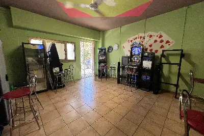 Negozio in vendita, Viale Castel San Giorgio, Fiumicino