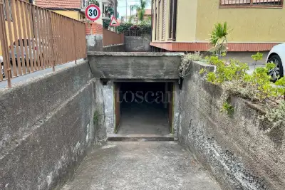 Magazzino in vendita, Via Giovanni Pascoli, Gravina di Catania