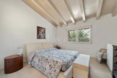 Villa in vendita, Via San Zeno, Lonato del Garda