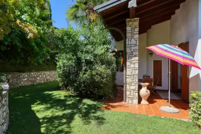 Villa in vendita, Via Marconi, Lavena Ponte Tresa