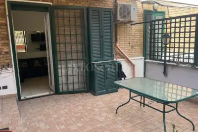Casa in vendita, Via San Tommaso d'Aquino, Roma