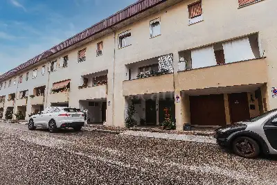 Villino a Schiera in vendita, Via Ausonia, Udine