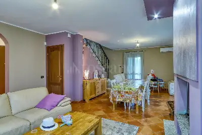 Villa in vendita, Via Vecchia Tramvia, Cunardo