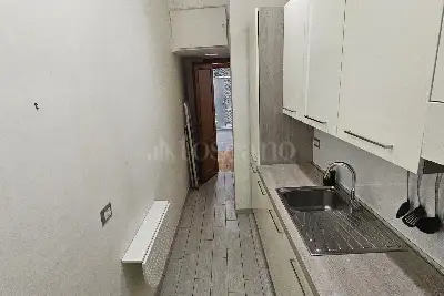 Casa in vendita, Via Umberto Visconti di Modrone, Milano