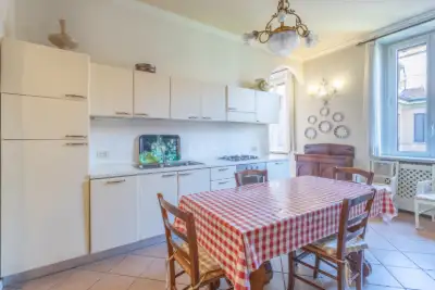 Casa in vendita, Via Correggio, Milano
