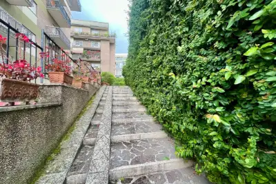 Casa in vendita, Via Jacopone da Todi, Roma