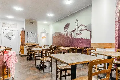 Attività Commerciale in vendita, Via Marconi, Besano