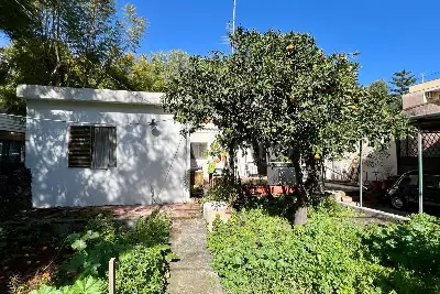 Casa Indipendente in vendita, Piazza Vittorio Veneto, Sant'Agata li Battiati