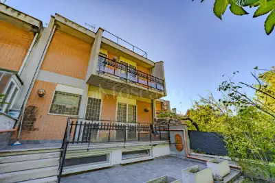 Casa in vendita, Via Giuseppe Vitali, Roma