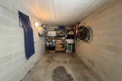 Box in vendita, Via Giambellino, Milano