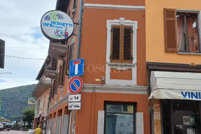 Attività Commerciale in vendita, Viale della Repubblica, Lavena Ponte Tresa