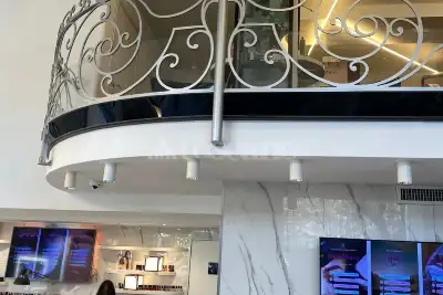 Negozio in affitto, Piazza Cola di Rienzo, Roma