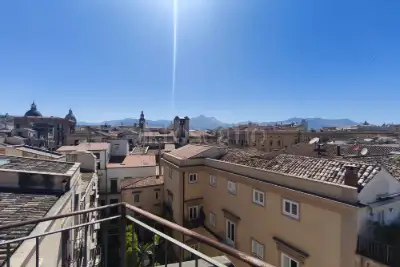 Casa in vendita, Piazzetta Santa Sofia, Palermo