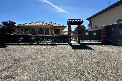 Villa in vendita, Via Marco Polo, Pedara