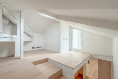 Casa in vendita, Via Giulio Uberti, Milano