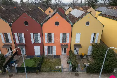 Villino a Schiera in vendita, Via Vallenoncello, Pordenone