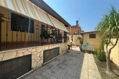 Villa Plurifamiliare in vendita, Via Carlo Maria Rosini, Roma