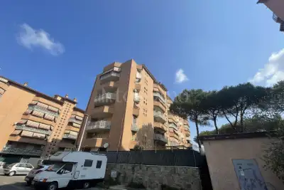 Casa in vendita, Largo Leopardi, Pomezia
