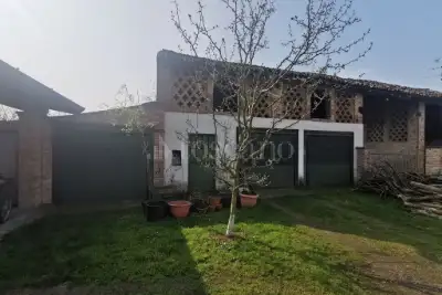 Casa Indipendente in vendita, Via A. Depretis, Bressana Bottarone