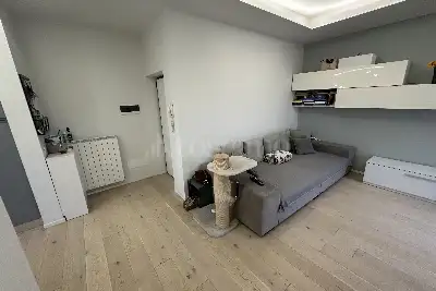 Casa in vendita, via Vittorio Locchi, Brescia