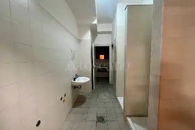 Magazzino in affitto, Via C. Colombo, Tremestieri Etneo