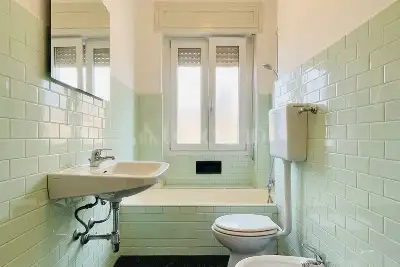 Casa in vendita, Via Achille Papa, Brescia