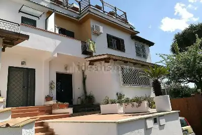 Villa Bifamiliare in vendita, Via Orroli, Roma