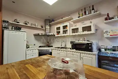 Villa Plurifamiliare in vendita, Via delle Vigne di Morena, Roma