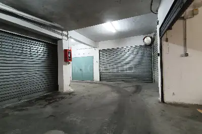 Box in vendita, Viale Croce Rossa, Palermo