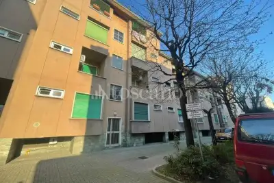 Casa in vendita, Via Diego Guicciardi, Milano