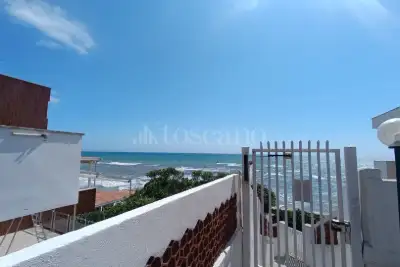 Villino a Schiera in affitto, Via dei Lillà, Anzio