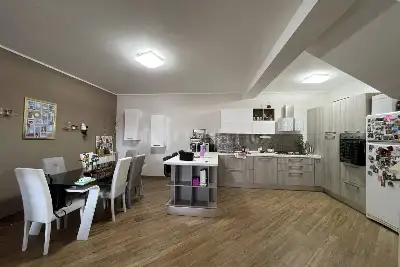 Villino a Schiera in vendita, Via Currolo, Catania