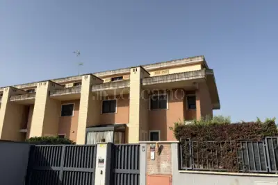 Villino a Schiera in vendita, Via Andrea Cascella, Roma