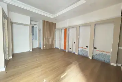 Negozio in affitto, Via del Vascello, Roma