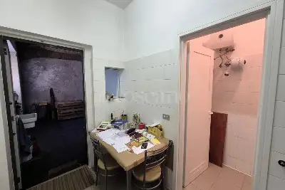 Magazzino in vendita, Via Carducci, Cantù