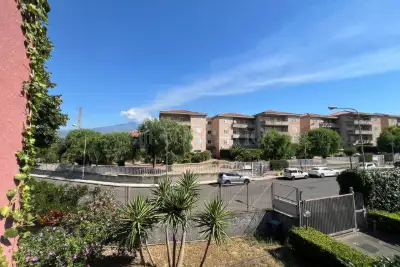 Villino a Schiera in vendita, Via Salvatore Quasimodo, Valverde