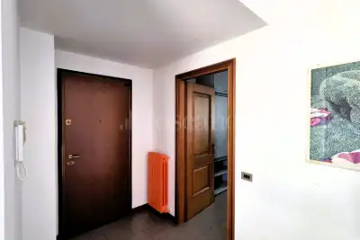 Ufficio in affitto, Via Alciato, Cantù
