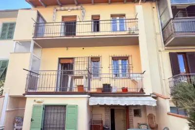 Casa Indipendente in vendita, Via Quinto Martini, Prato