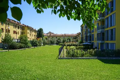 Ufficio in affitto, Via Spezia, Milano