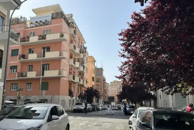 Negozio in affitto, Via del Vascello, Roma