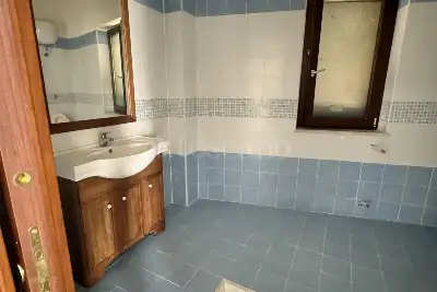 Magazzino in vendita, Strada Circonvallazione , Luco dei Marsi